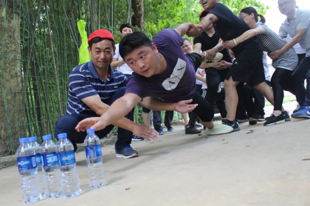 图片[4]团建123-营造惊奇团建体验经典协作信任项目—群龙取水团建123-营造惊奇团建体验团建123-为团建而生,让团建更简单