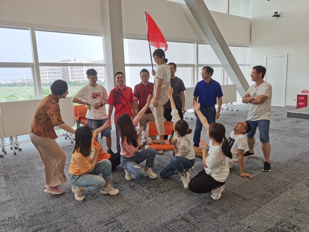 图片[1]团建123-营造惊奇团建体验融合赋能，学习成长，智慧财务，共赋未来。2022青岛海克斯康财务部半年会团队建设圆满交付。团建123-营造惊奇团建体验团建123-为团建而生,让团建更简单
