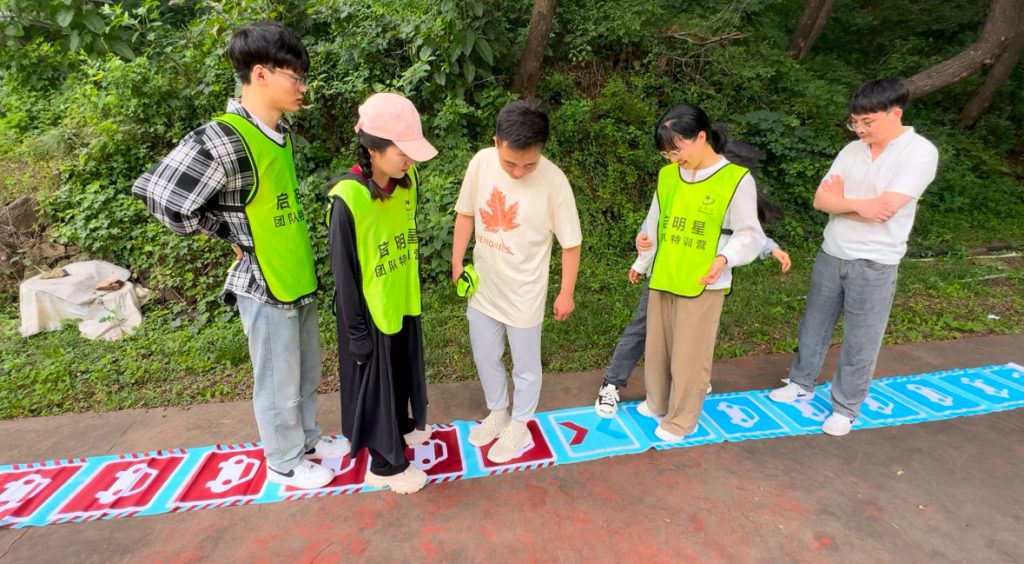 交通阻塞团建123-营造惊奇团建体验团建123-为团建而生,让团建更简单